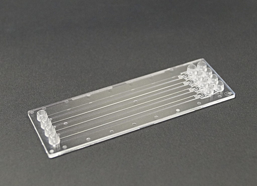 thinXXS 100005 Microfluidic Snake Mixer Slide COC material several mixers on one chip Cole-Parmer AO-75956-82